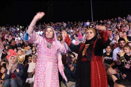 تحديث:صور من العرس الجماعي الفلسطيني 